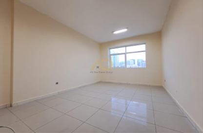 Apartment - 1 Bedroom - 1 Bathroom for rent in Taliatela Street - Al Nahda - Sharjah