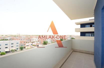 Apartment - 3 Bedrooms - 4 Bathrooms for sale in Tower 42 - Al Reef Downtown - Al Reef - Abu Dhabi