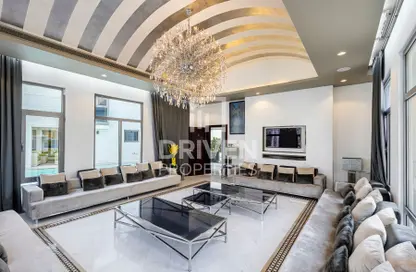 Villa - 6 Bedrooms - 7 Bathrooms for sale in Signature Villas Frond O - Signature Villas - Palm Jumeirah - Dubai