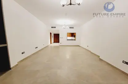 Empty Room image for: Apartment - 1 Bedroom - 2 Bathrooms for rent in Airport Road Area - Al Garhoud - Dubai, Image 1