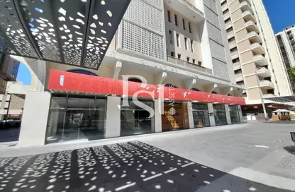 Show Room - Studio for rent in Al Salam Tower - Tourist Club Area - Abu Dhabi