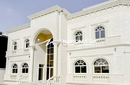 Villa - 5 Bedrooms - 6 Bathrooms for rent in Madinat Al Riyad - Abu Dhabi