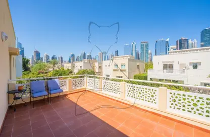 Villa - 4 Bedrooms - 5 Bathrooms for sale in Meadows 1 - Meadows - Dubai