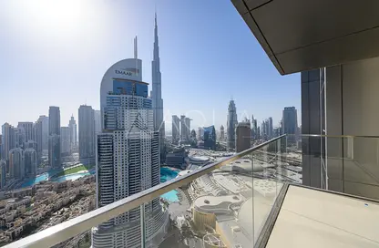 Apartment - 3 Bedrooms - 5 Bathrooms for rent in Boulevard Point - Downtown Dubai - Dubai