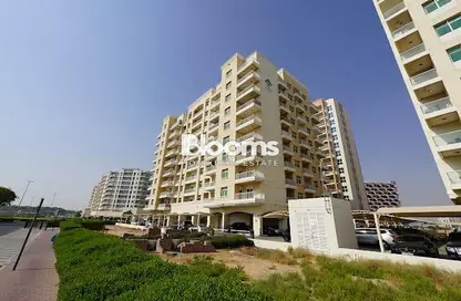 Apartment - 3 Bedrooms - 3 Bathrooms for rent in Mazaya 6 - Queue Point - Dubai Land - Dubai