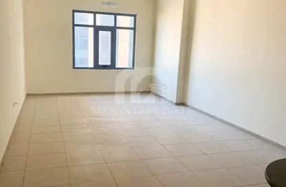 Apartment - 1 Bedroom - 2 Bathrooms for sale in Palace Tower 2 - Palace Towers - Dubai Silicon Oasis - Dubai