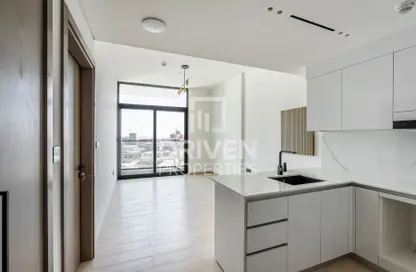 Apartment - 1 Bedroom - 2 Bathrooms for rent in Binghatti Emerald - Jumeirah Village Circle - Dubai