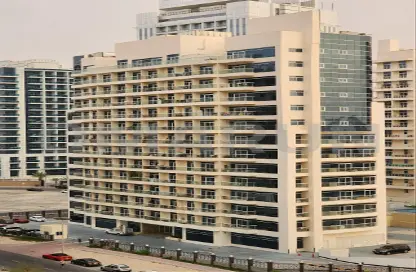 Apartment - 1 Bedroom - 2 Bathrooms for rent in Royal Residence 2 - Royal Residence - Dubai Sports City - Dubai