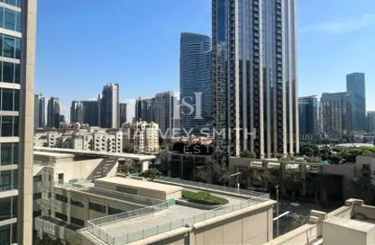 Apartment - 1 Bedroom - 2 Bathrooms for sale in 29 Burj Boulevard Tower 2 - 29 Burj Boulevard - Downtown Dubai - Dubai