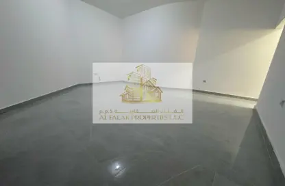 Apartment - Studio - 1 Bathroom for rent in Al Danah - Abu Dhabi