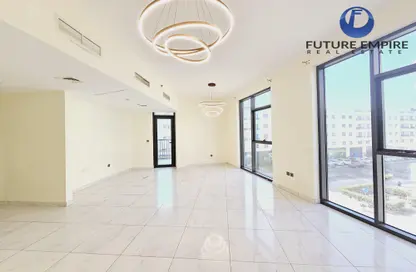 Apartment - 3 Bedrooms - 5 Bathrooms for rent in Amna House - Al Garhoud - Dubai