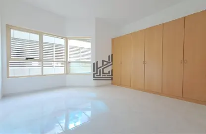 Apartment - 2 Bedrooms - 2 Bathrooms for rent in Rasheed Tower 4 - Al Taawun - Sharjah