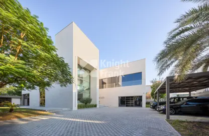 Villa - 5 Bedrooms - 6 Bathrooms for rent in Sector E - Emirates Hills - Dubai