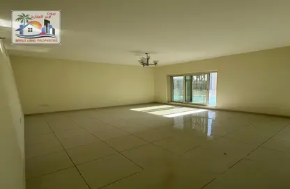 Apartment - 3 Bedrooms - 4 Bathrooms for rent in Al Khan Lagoon Tower - Al Khan Lagoon - Al Khan - Sharjah