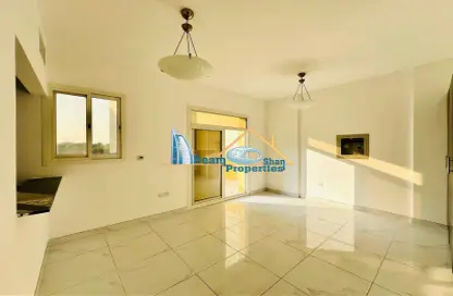 Apartment - 2 Bedrooms - 2 Bathrooms for rent in The Pearl - Al Jaddaf - Dubai