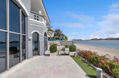 Villa - 5 Bedrooms - 7 Bathrooms for sale in Garden Homes Frond D - Garden Homes - Palm Jumeirah - Dubai