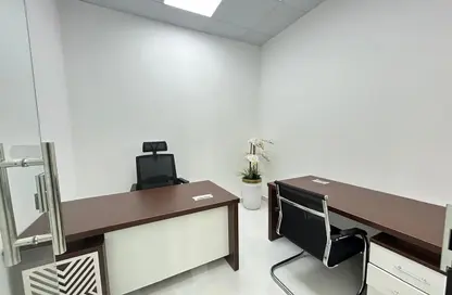 Office Space - Studio - 1 Bathroom for rent in Red Avenue - Al Garhoud - Dubai