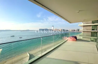 Apartment - 3 Bedrooms - 4 Bathrooms for sale in Beach Vista - EMAAR Beachfront - Dubai Harbour - Dubai