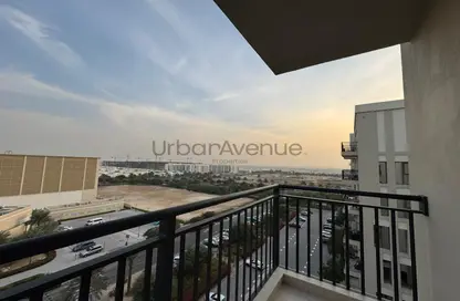 Apartment - 1 Bedroom - 1 Bathroom for rent in Hayat Boulevard-2A - Hayat Boulevard - Town Square - Dubai