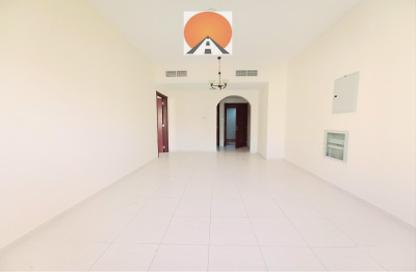 Apartment - 1 Bedroom - 2 Bathrooms for rent in Muwailih Building - Muwaileh - Sharjah