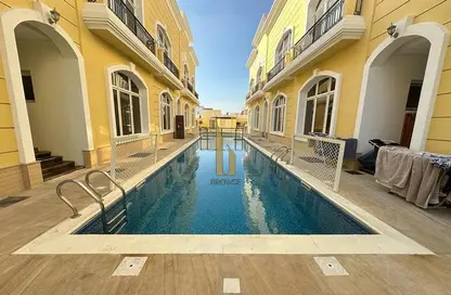 Villa - 5 Bedrooms - 5 Bathrooms for rent in Jumeirah 3 Villas - Jumeirah 3 - Jumeirah - Dubai