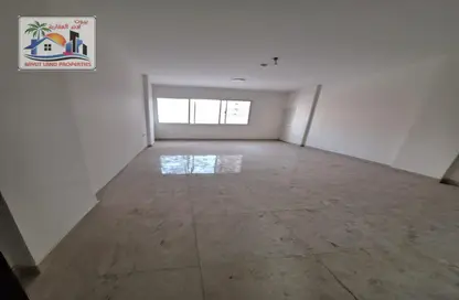 Apartment - 3 Bedrooms - 3 Bathrooms for rent in Al Wahda Building - Al Majaz 2 - Al Majaz - Sharjah