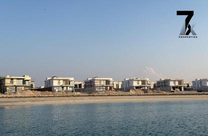 Villa - 5 Bedrooms - 6 Bathrooms for sale in Falcon Island North - Falcon Island - Al Hamra Village - Ras Al Khaimah