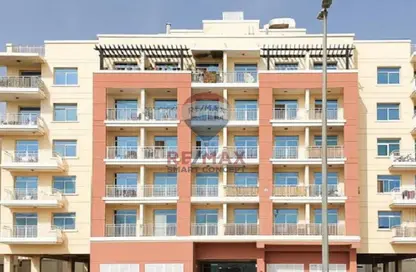 Apartment - 1 Bedroom - 2 Bathrooms for sale in Mazaya 1 - Queue Point - Dubai Land - Dubai