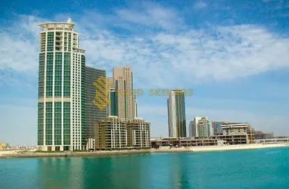 Apartment - 3 Bedrooms - 5 Bathrooms for rent in RAK Tower - Marina Square - Al Reem Island - Abu Dhabi