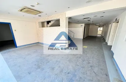 Villa - Studio - 6 Bathrooms for rent in Corniche Road - Abu Dhabi