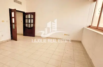 Apartment - 2 Bedrooms - 2 Bathrooms for rent in Al Falah Street - City Downtown - Abu Dhabi