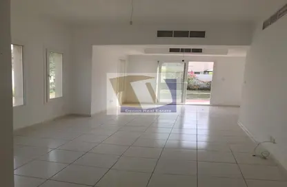 Villa - 3 Bedrooms - 3 Bathrooms for rent in Springs 9 - The Springs - Dubai