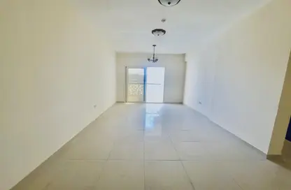 Apartment - 1 Bedroom - 2 Bathrooms for rent in Muweileh Community - Muwaileh Commercial - Sharjah