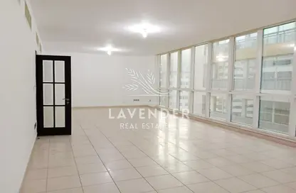 Duplex - 3 Bedrooms - 4 Bathrooms for rent in Al Najda Street - Abu Dhabi