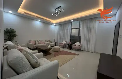 Living Room image for: Villa - 4 Bedrooms - 6 Bathrooms for sale in Al Surra - Umm Al Quwain, Image 1