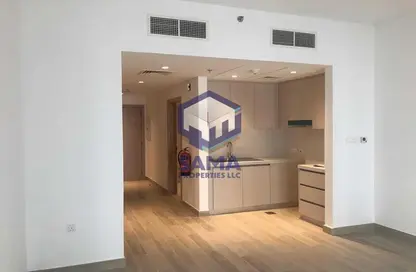 Apartment - 1 Bathroom for sale in Waters Edge - Yas Island - Abu Dhabi