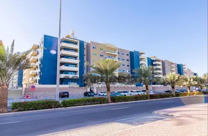 Apartment - 2 Bedrooms - 2 Bathrooms for sale in Tower 18 - Al Reef Downtown - Al Reef - Abu Dhabi