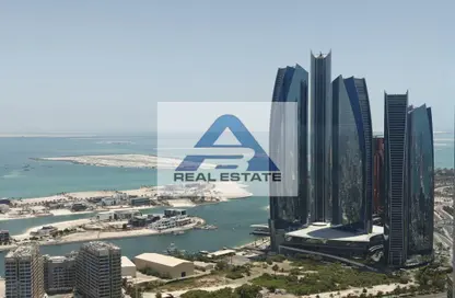 Apartment - 4 Bedrooms - 5 Bathrooms for rent in Corniche Road - Abu Dhabi