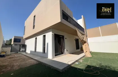 Villa - 3 Bedrooms - 4 Bathrooms for sale in Nasma Residence - Al Tai - Sharjah