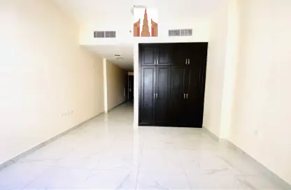 Apartment - 1 Bathroom for rent in AlFalah - Muwaileh Commercial - Sharjah