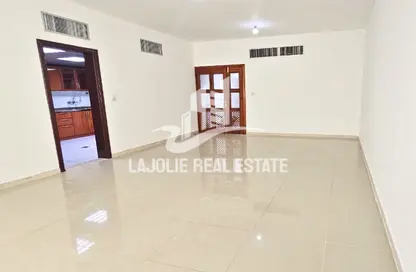 Apartment - 3 Bedrooms - 3 Bathrooms for rent in Al Najda Street - Abu Dhabi