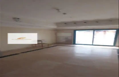 Apartment - 3 Bedrooms - 3 Bathrooms for sale in Abu shagara - Sharjah