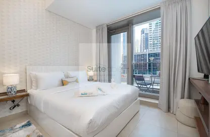 Room / Bedroom image for: Apartment - 1 Bathroom for rent in Sparkle Towers - Dubai Marina - Dubai, Image 1