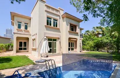 Villa - 4 Bedrooms - 5 Bathrooms for rent in Entertainment Foyer - Oasis Clusters - Jumeirah Islands - Dubai