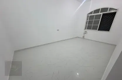 Apartment - 1 Bathroom for rent in Shakhbout City - Abu Dhabi