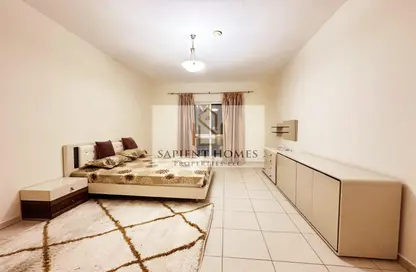 Apartment - 1 Bedroom - 2 Bathrooms for rent in Gardenia 1 - Emirates Gardens 1 - Jumeirah Village Circle - Dubai