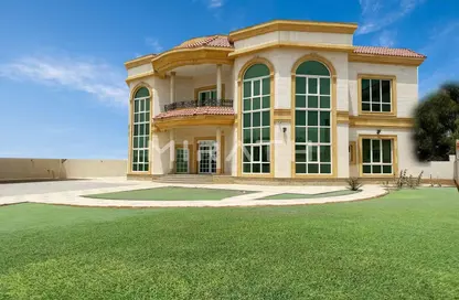 Villa - 5 Bedrooms - 6 Bathrooms for rent in Al Quoz 2 - Al Quoz - Dubai