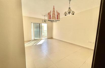 Apartment - 1 Bedroom - 2 Bathrooms for rent in Muwailih Building - Muwaileh - Sharjah