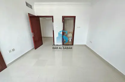 Apartment - 3 Bedrooms - 3 Bathrooms for rent in New Al Taawun Road - Al Taawun - Sharjah