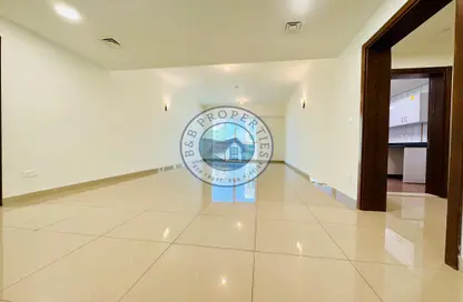 Apartment - 3 Bedrooms - 3 Bathrooms for rent in Al Jimi Avenue - Al Khalidiya - Abu Dhabi